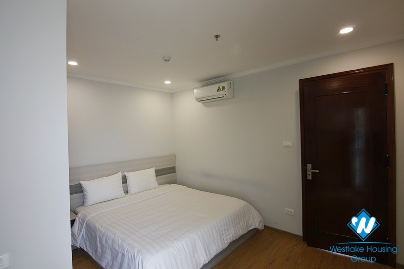 Bright 1-bedroom apartment on Kim Ma Str.